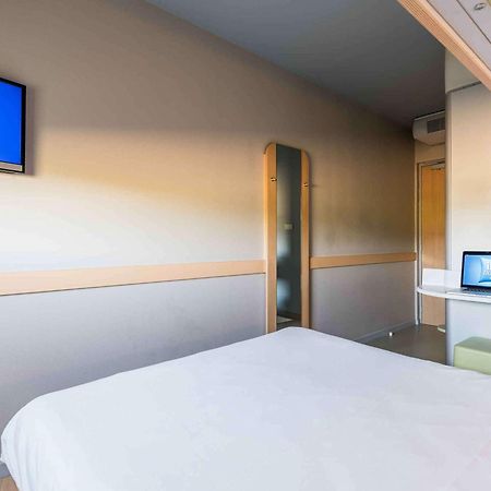 Ibis Budget Amberieu En Bugey/Chateau Gaillard A42 Екстер'єр фото