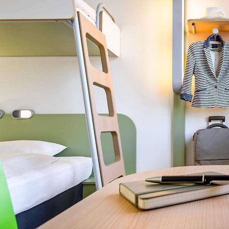 Ibis Budget Amberieu En Bugey/Chateau Gaillard A42 Екстер'єр фото