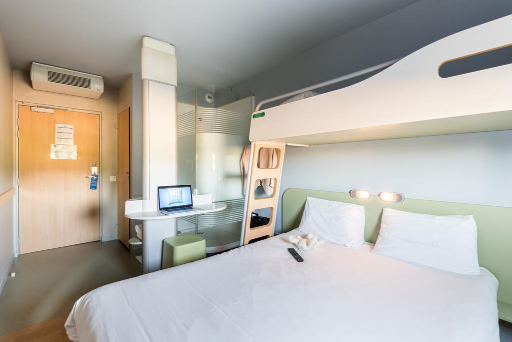 Ibis Budget Amberieu En Bugey/Chateau Gaillard A42 Екстер'єр фото